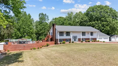 Exterior - 786 Central Rd, Clemmons, NC 27012 photo 2 of 15