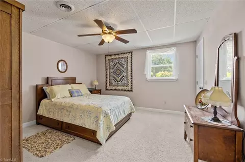 Bedroom - 786 Central Rd, Clemmons, NC 27012 photo 6 of 7