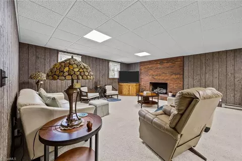 Living - 786 Central Rd, Clemmons, NC 27012 photo 3 of 3