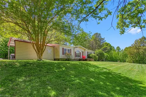 6705 Beale Rd, Snow Camp, NC 27349