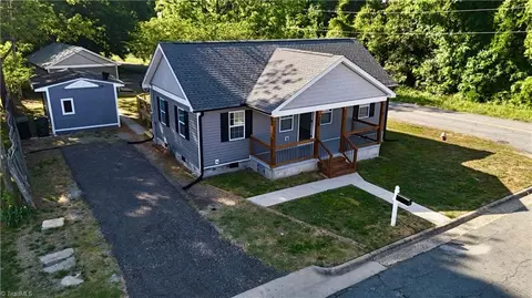 718 James St, Burlington, NC 27217