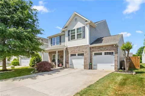 3 Shorthorn Ct, Greensboro, NC 27405
