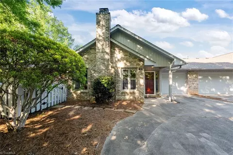 101 Glentower Dr, Greensboro, NC 27410