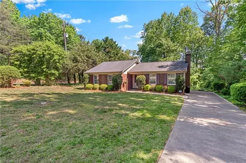 2595 Mount Salem Rd, Pfafftown, NC 27040