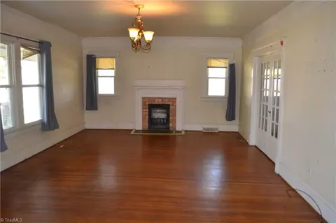 Living - 100 Academy St E, Madison, NC 27025 photo 3 of 5