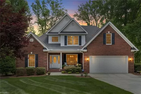 130 Oak Ridge Dr, Eden, NC 27288