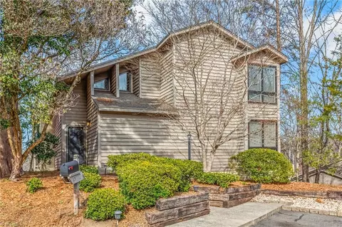101 Maple Hill Ct, Winston Salem, NC 27106