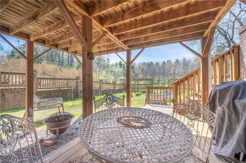 Exterior - 931 Maple Shade Rd, Laurel Fork, VA 24352 photo 10 of 10
