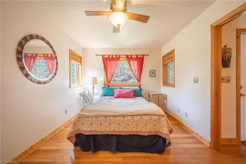 Bedroom - 931 Maple Shade Rd, Laurel Fork, VA 24352 photo 3 of 6