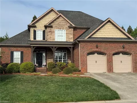 4391 Barrington Oaks Ct, Clemmons, NC 27012