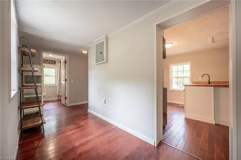 Entry Way - 487 Dry Twig Rd, Laurel Fork, VA 24352 photo 1 of 3