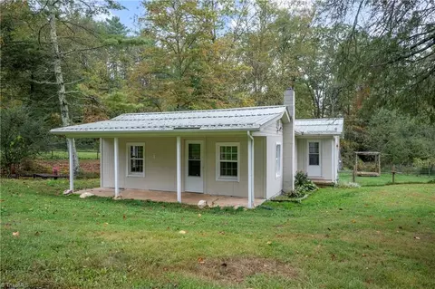 Exterior - 487 Dry Twig Rd, Laurel Fork, VA 24352 photo 2 of 10