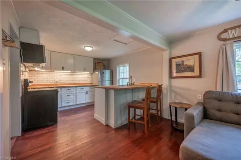 Kitchen - 487 Dry Twig Rd, Laurel Fork, VA 24352 photo 1 of 2