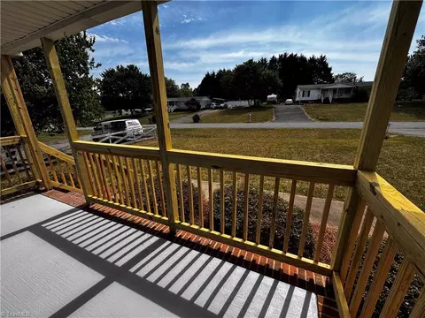 108 Clarmont Dr, King, NC 27021 photo 6