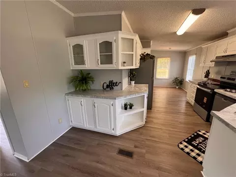 108 Clarmont Dr, King, NC 27021 photo 13