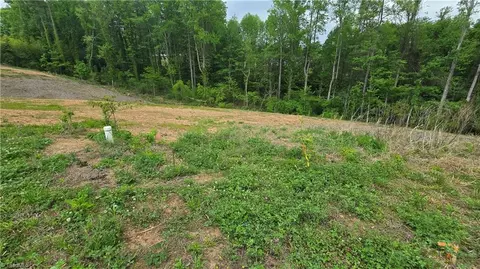 lot29 30 Meadowlark Rd, Mount Airy, NC 27030