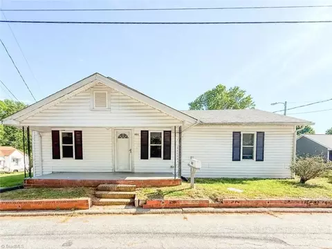 601 Huger St, Thomasville, NC 27360