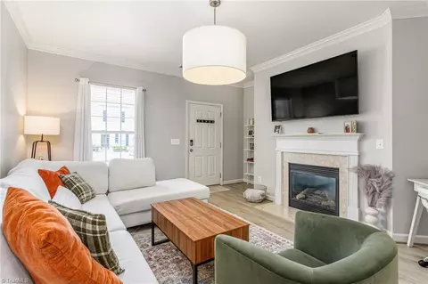 4007 Tarrant Trace Cir, High Point, NC 27265