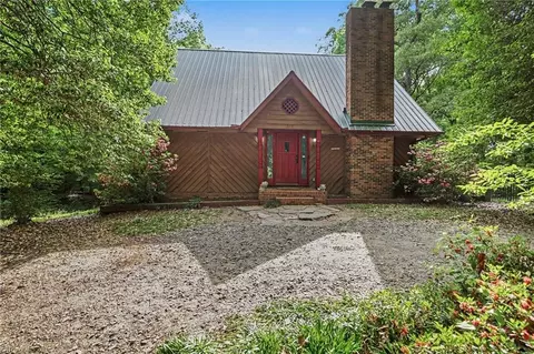 270 Oakland Ave, Mocksville, NC 27028