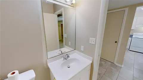 Bath - 2214 Shadow Valley Rd #E, High Point, NC 27265 photo 1 of 2