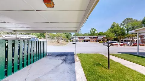 Exterior - 2214 Shadow Valley Rd #E, High Point, NC 27265 photo 3 of 4