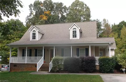 695 Old Castle Dr, Randleman, NC 27317