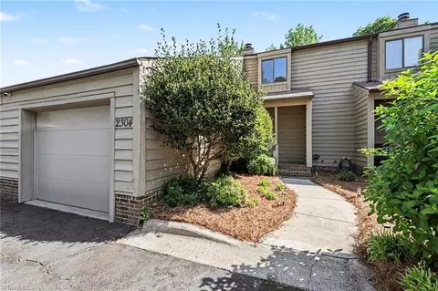 2304 Cypress Ct, High Point, NC 27265