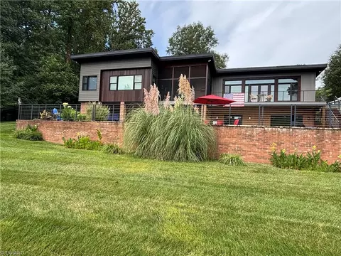 5307 Mockingbird Rd, Greensboro, NC 27406