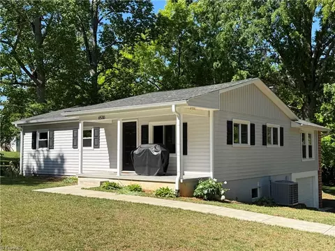 6530 Settle Wood Ln, Tobaccoville, NC 27050