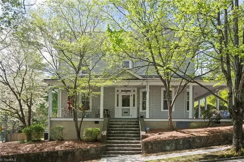 301 Sunset Dr S, Winston Salem, NC 27103
