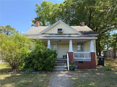 705 Ohenry Blvd S, Greensboro, NC 27401
