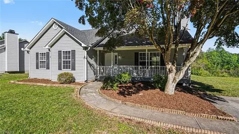 3813 Spring Branch Dr, Winston Salem, NC 27107