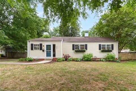 2601 Fernwood Dr, Greensboro, NC 27408
