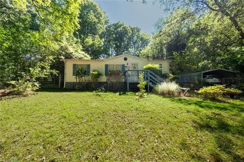 5754 Zelma Blvd, High Point, NC 27263