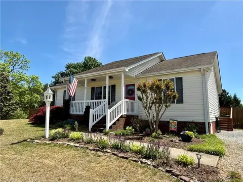 164 Mustang Run, Stokesdale, NC 27357