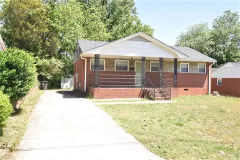2301 Douglas Hill Dr, Winston Salem, NC 27105