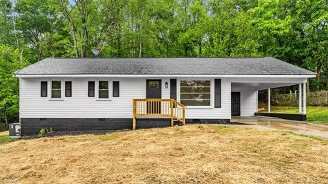 248 Dyer St, Eden, NC 27288