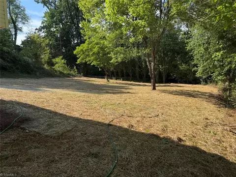 Exterior - 245 Logan Ct, King, NC 27021 photo 8 of 8