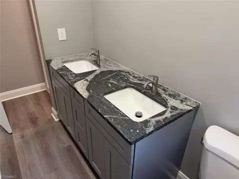 Bath - 245 Logan Ct, King, NC 27021 photo 5 of 7
