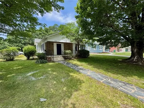 1101 Forrest St, High Point, NC 27262