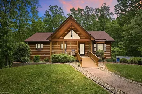 355 Huffines Mill Rd, Reidsville, NC 27320