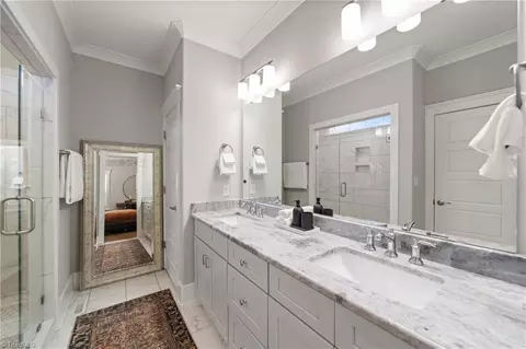Bath - 170 Arrow Glenn Ct, Advance, NC 27006 photo 2 of 4