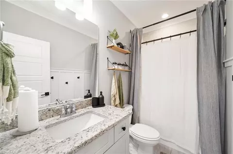 Bath - 170 Arrow Glenn Ct, Advance, NC 27006 photo 3 of 4