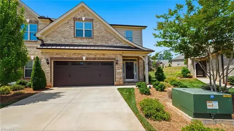 978 Bonanza Ln, Mebane, NC 27302