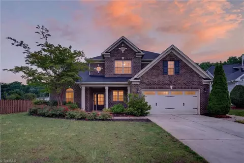 803 Sugarberry Ln, Greensboro, NC 27455