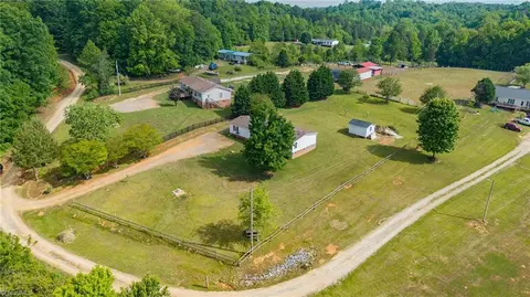 1149 Plantation Way, Trinity, NC 27370 photo 2