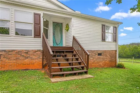 1149 Plantation Way, Trinity, NC 27370 photo 5