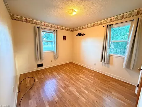 Bedroom - 581 Martin Byrd Rd, Elkin, NC 28621 photo 2 of 4