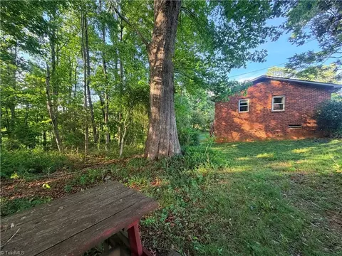 Exterior - 581 Martin Byrd Rd, Elkin, NC 28621 photo 7 of 10