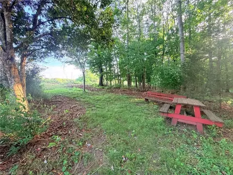 Exterior - 581 Martin Byrd Rd, Elkin, NC 28621 photo 6 of 10